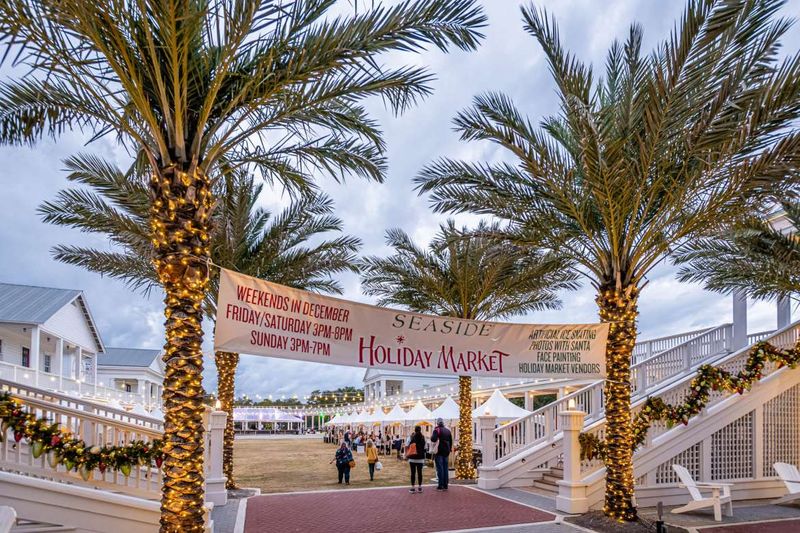 Seaside, Florida's Beaches Sparkle With Holiday Magic This Winter - Decor Hint Holiday Market & Artisan Events