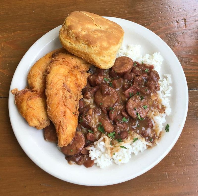 12 Louisiana Buffets That Truly Capture The Bayou's Bold And Spicy Spirit - Decor Hint La Cuisine de Maman