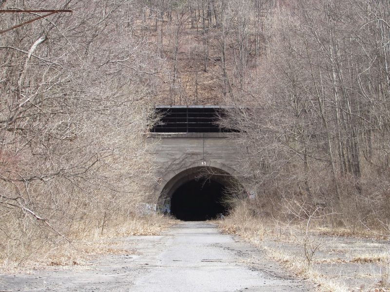Things You Probably Didn't Know About Pennsylvania's Most Unique Tunnel - Decor Hint Nearly a Mile Long