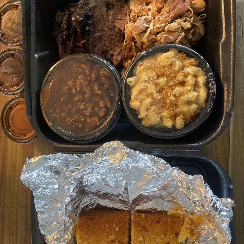 All-You-Can-Eat Virginia Spots Where Southern Flavor Reigns - Decor Hint Smokey Bones