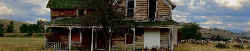 Oregon Home Trends Shifting Fast - 6 Falling In Value, 7 Ready To Soar By The End Of 2025 - Decor Hint Fixer-Uppers Requiring Major Work