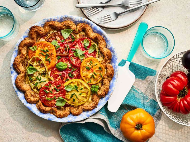 15 Georgia Country Recipes That Bring Back Sunday Dinner Memories - Decor Hint Tomato Pie
