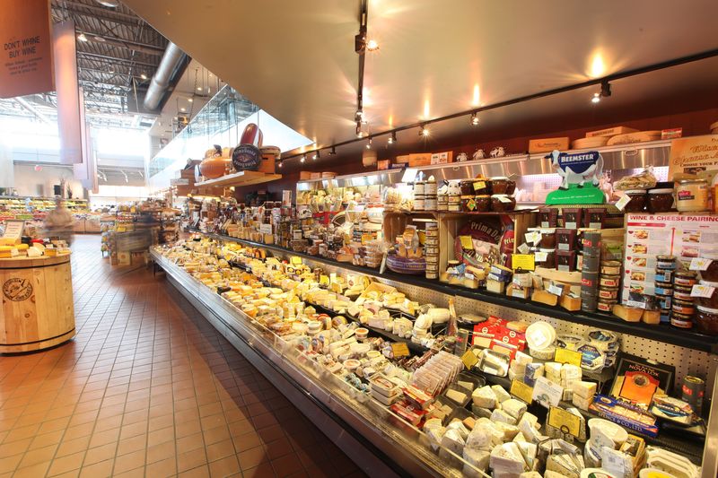 These 18 Michigan Grocery Stores Are Known For Their Butcher Quality Meats - Decor Hint Papa Joe's Gourmet Market