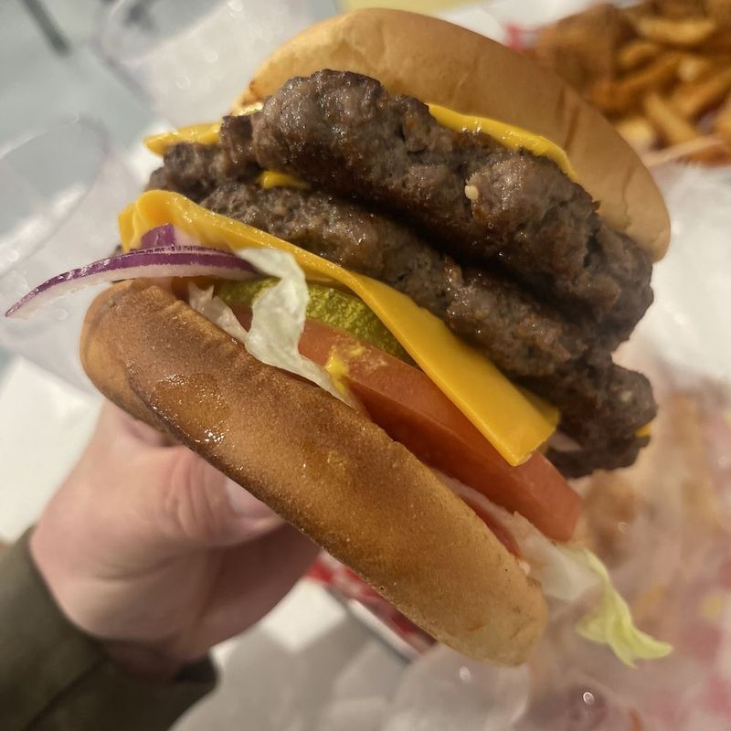 Hubcap Burger - Sheridan