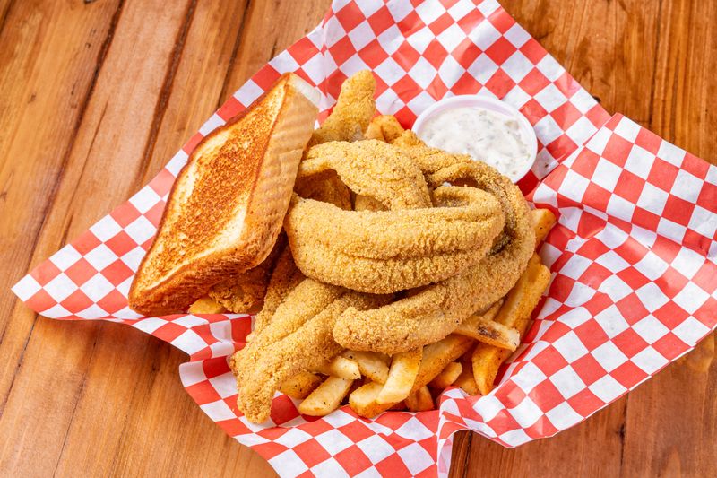 14 California Family-Run Fried Chicken Restaurants Worth The Drive - Decor Hint Smokey John's Bar-B-Que & Home Cooking