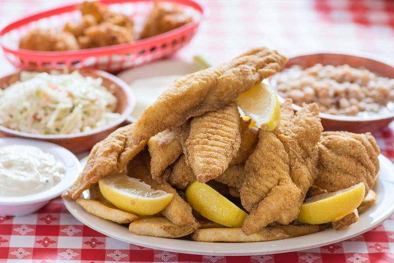20 Tennessee Spots Frying Fish The Old-School Way Every Friday - Decor Hint Uncle Bud's Catfish, Chicken & Such