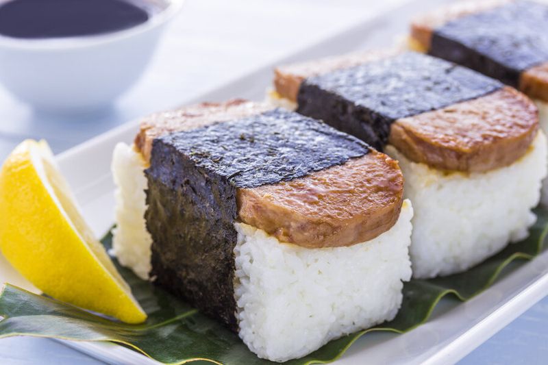 Hawaii Restaurants Serving Dishes You Can't Forget - Decor Hint Spam Musubi At Mana Bu's