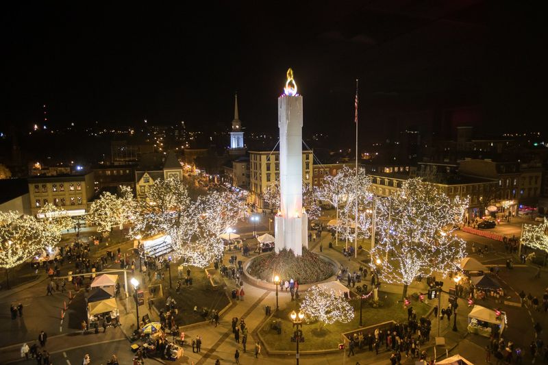 20 Pennsylvania Fall Festivals You'll Want To Experience At Least Once In 2025 - Decor Hint Easton Winter Village