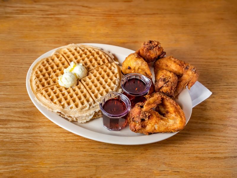 11 Iconic California Restaurants Loved For Great Food And Low Prices - Decor Hint Roscoe's House of Chicken and Waffles