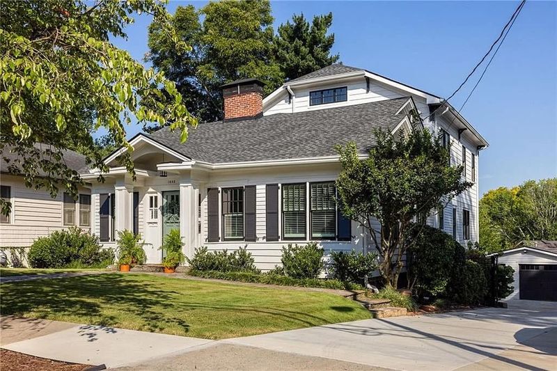 5 Atlanta Home Styles Losing Appeal And 7 Buyers Are Chasing - Decor Hint Craftsman Bungalows