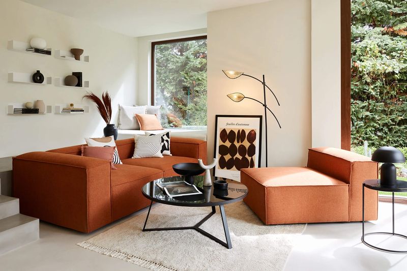 Clay/Terracotta: Sunset-Inspired Warmth