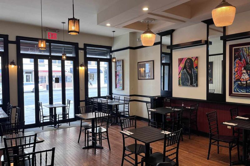 Southern-Style Catfish Done Right In These New York Restaurants - Decor Hint Melba's, West Harlem Hidden Treasure