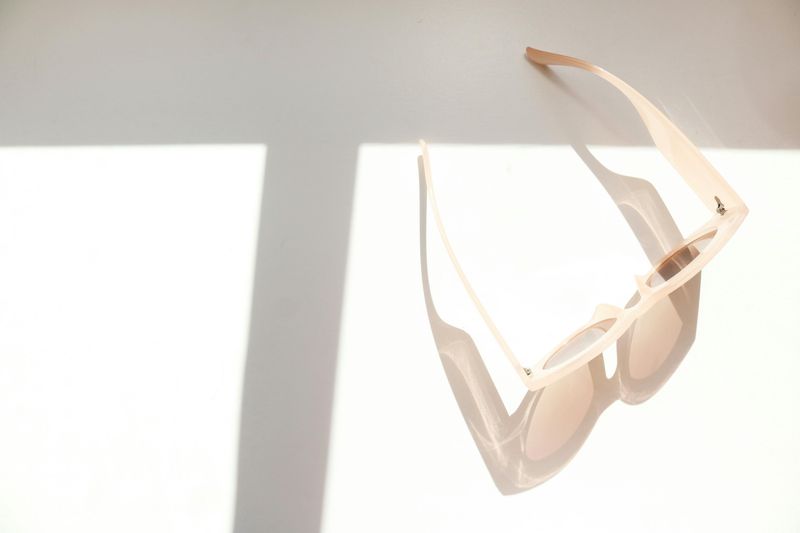 Vira Sun Goddess Oak Sunglasses