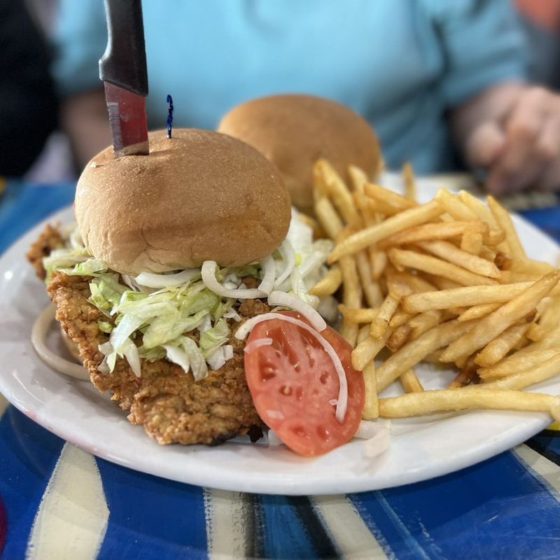 Louie's Hot Dogs - Council Bluffs