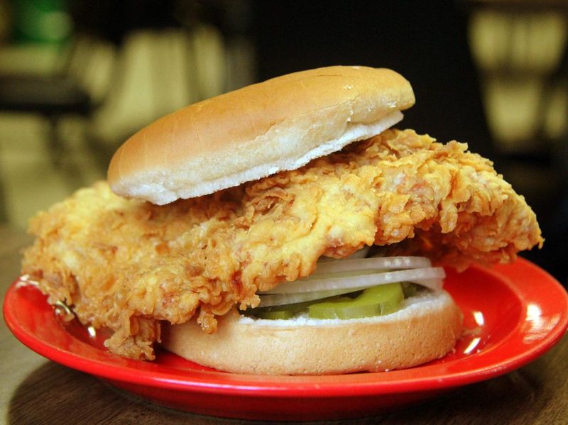 12 Iowa Restaurants Known For Their Tenderloin Sandwiches - Decor Hint Darrell's Place