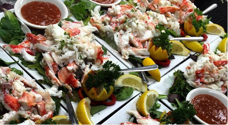 New York Seafood Shacks Only Locals Know For Authentic Seaside Taste - Decor Hint City Island Lobster House