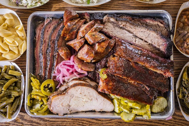 18 Tennessee Dishes Paying Tribute To Local Towns And Their Legendary Flavors - Decor Hint Cookeville Burgoo