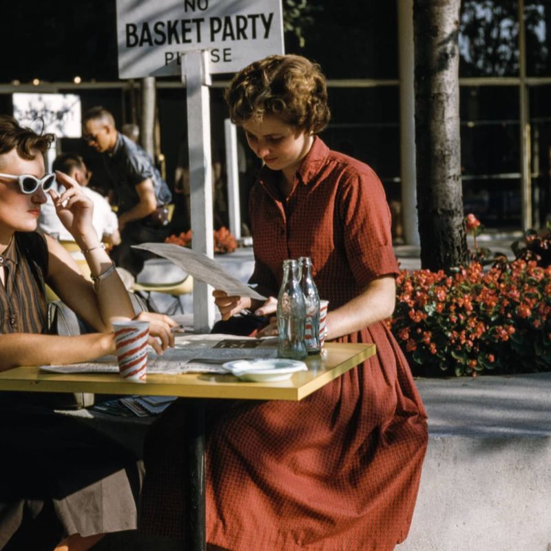 17 Michigan Dinner Table Rules From The 1960s That Would Surprise Kids Today - Decor Hint Dress Appropriately for the Dinner Table