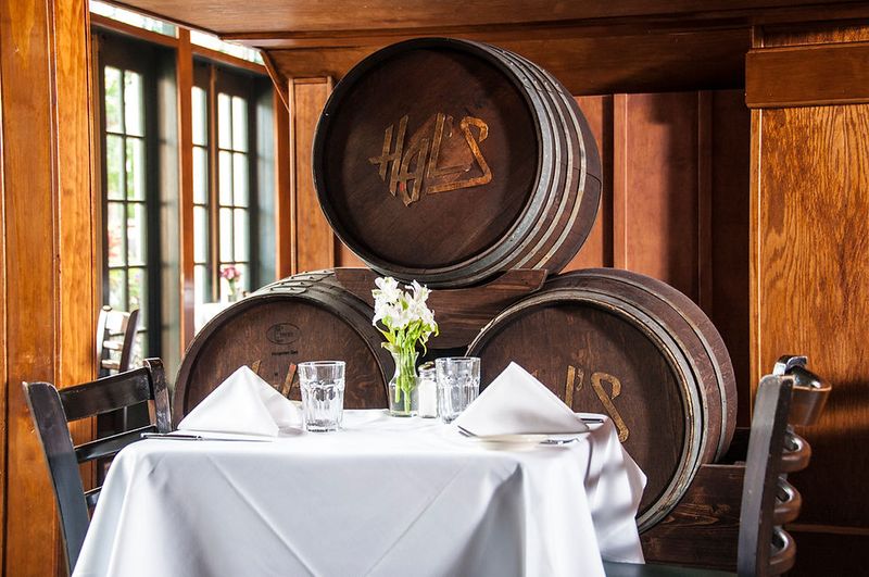 Hal's The Steakhouse