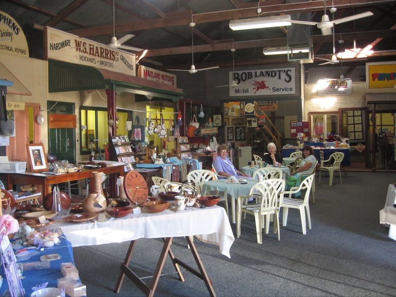 Orlando's 50 Festive Holiday Events You Can Attend For Free - Decor Hint Maitland Holiday Market