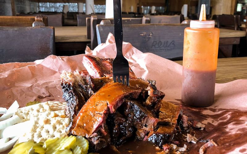 Texas Country Restaurants That Make The Trip Worth It - Decor Hint Kreuz Market - Decor Hint