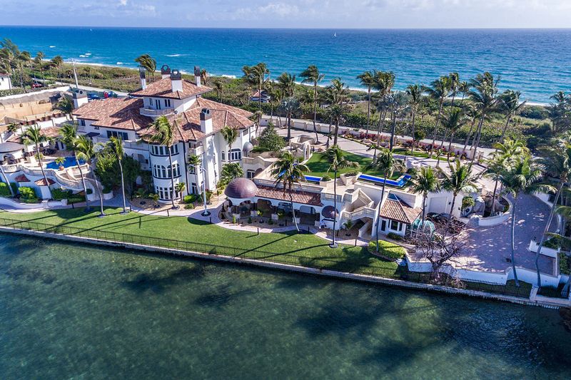 Florida Neighborhoods In 2025 That Could Claim The Title For Most Expensive Homes - Decor Hint Manalapan