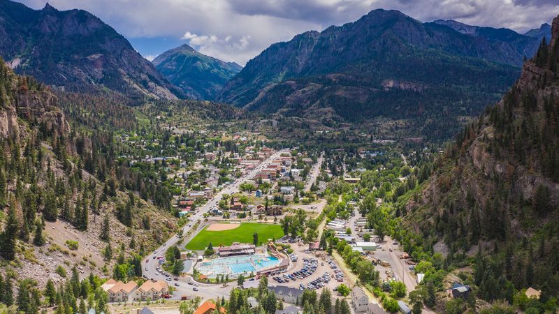 Colorado's Most Overlooked Small Towns - And Why They're Totally Worth The Trip - Decor Hint Ouray