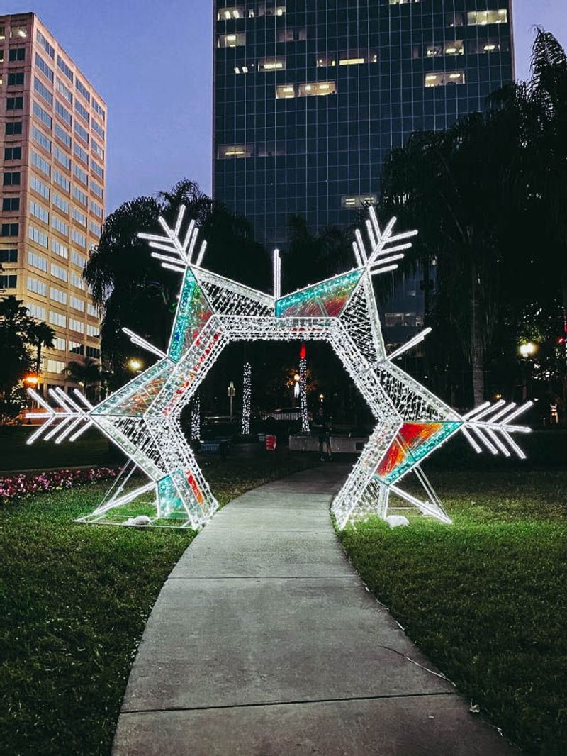 Orlando's 50 Festive Holiday Events You Can Attend For Free - Decor Hint Downtown Orlando Holiday Lights