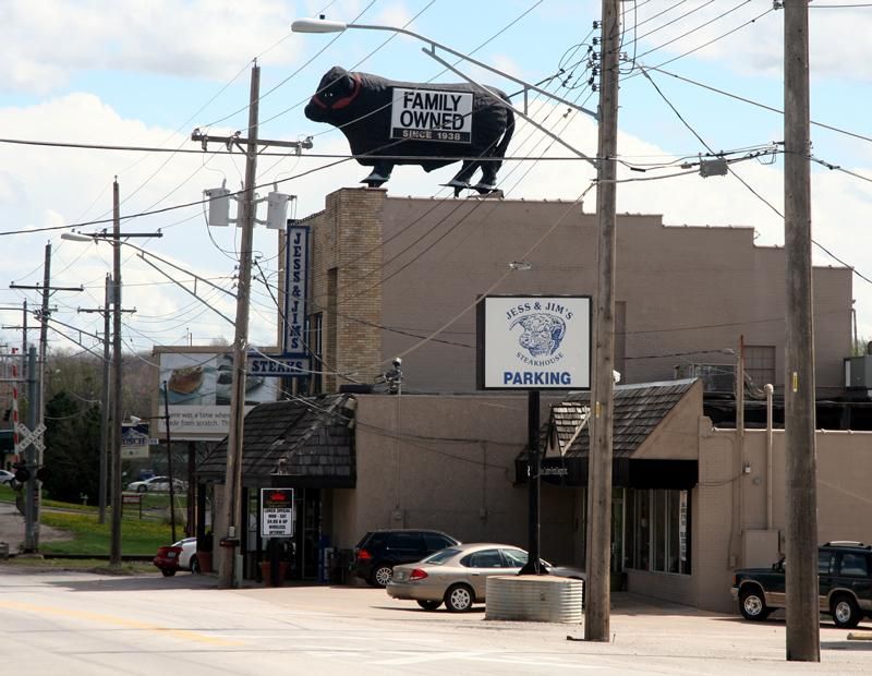 Where To Find Nostalgic Chicken-Fried Steaks Across Missouri - Decor Hint Jess & Jim's Steakhouse In Kansas City