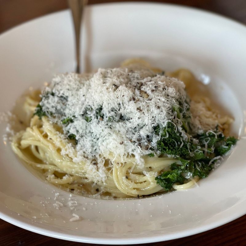 Top-Rated Nebraska Restaurants With Homey Flavor - Decor Hint Grata's Pasta Bolognese