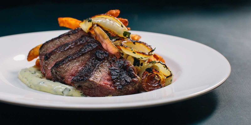 Vermont Seafood Restaurants Bringing Coastal Flavor To The Heart Of The Green Mountains - Decor Hint Guild Tavern