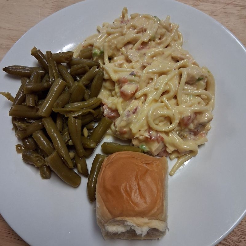 17 Arkansas Soul Food Spots Locals Say Are Just Too Good To Share - Decor Hint Ms. Dee's Diner – Pine Bluff