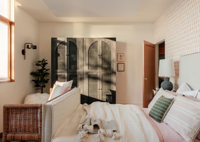 Cottage Cheese Textured Walls