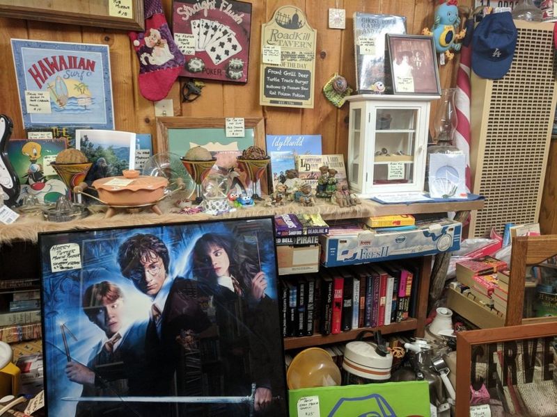 The California Mountain Town Where Retirement Dreams Come True - Decor Hint Unique Shopping Experiences