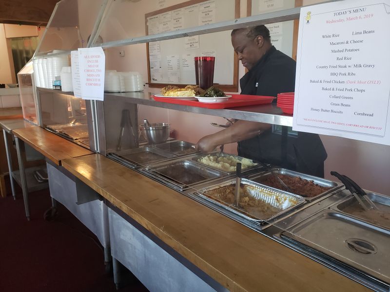 Locals Guard This South Carolina Soul Food Restaurant Jealously - Decor Hint Angie Bellinger Runs The Show Solo