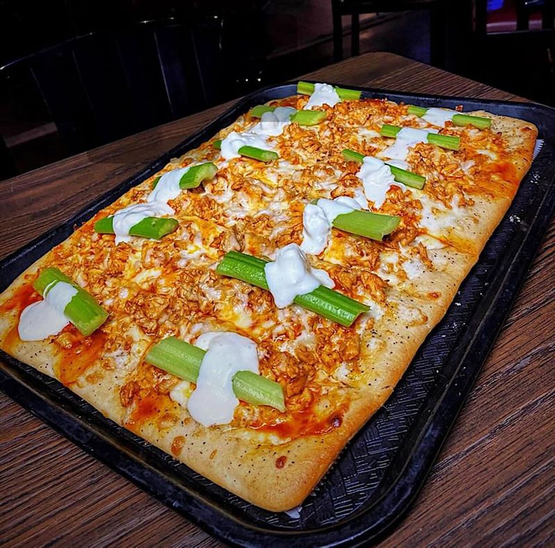 16 Pennsylvania Pizzerias Famous For Their Timeless Old-School Flavor - Decor Hint Arcaro & Genell