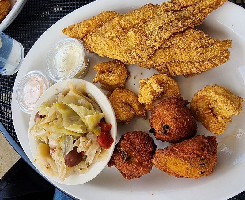 20 Tennessee Spots Frying Fish The Old-School Way Every Friday - Decor Hint Soulfish Cafe