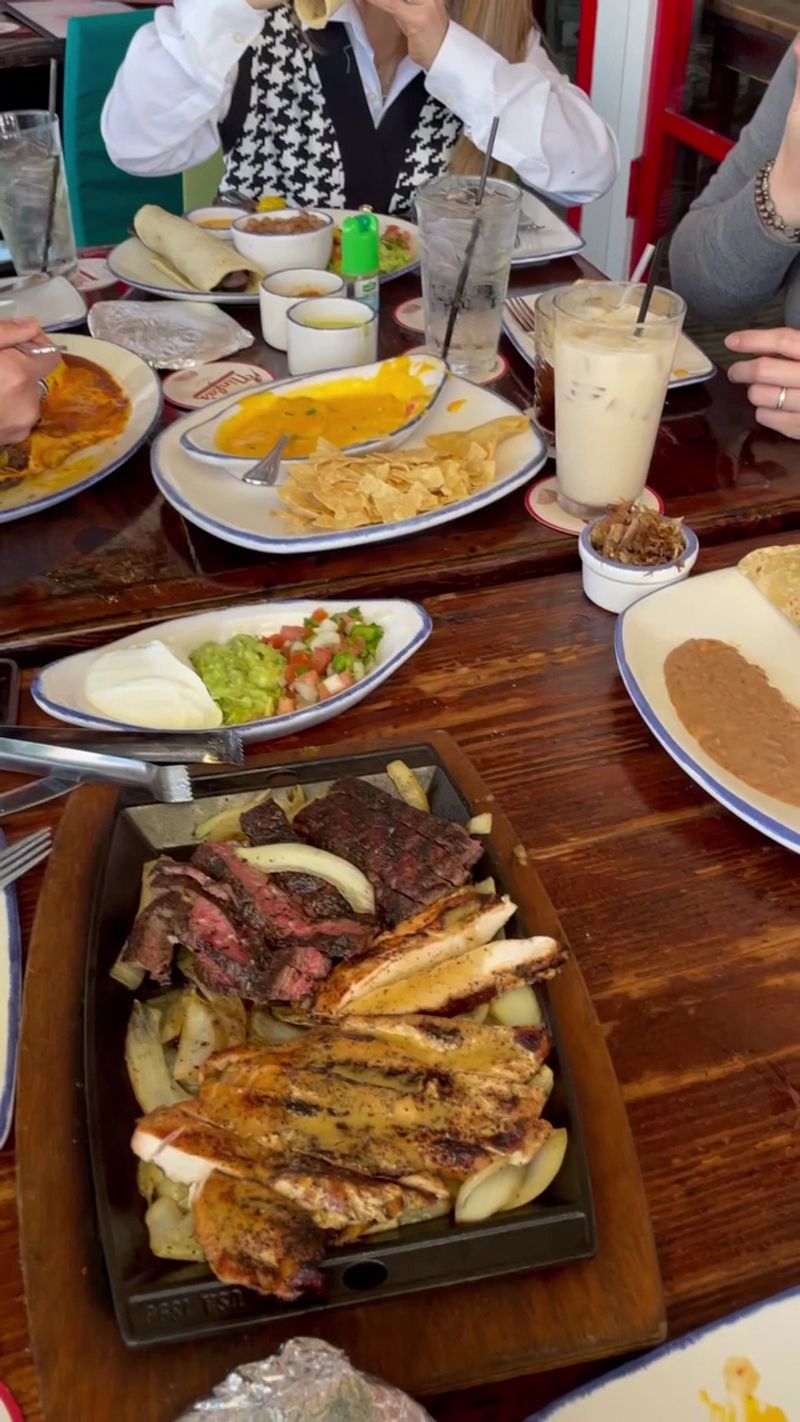 The Original Ninfa's on Navigation - Houston's Fajita Birthplace