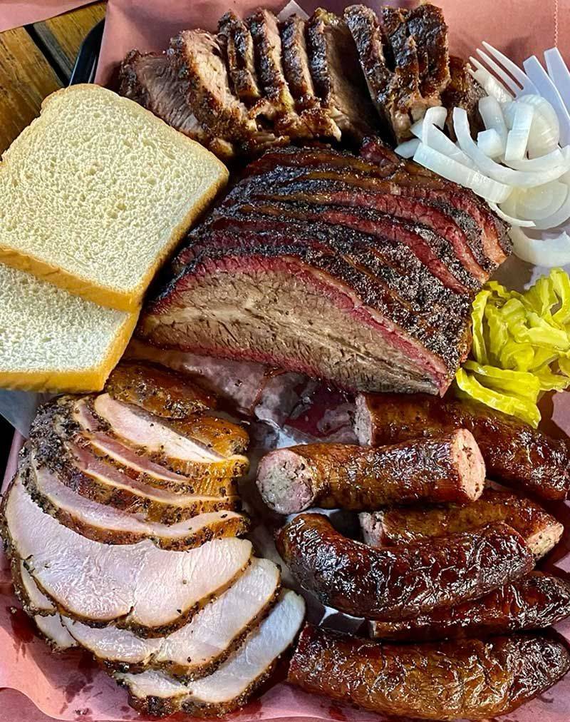 Texas Country Restaurants That Make The Trip Worth It - Decor Hint Snow's BBQ