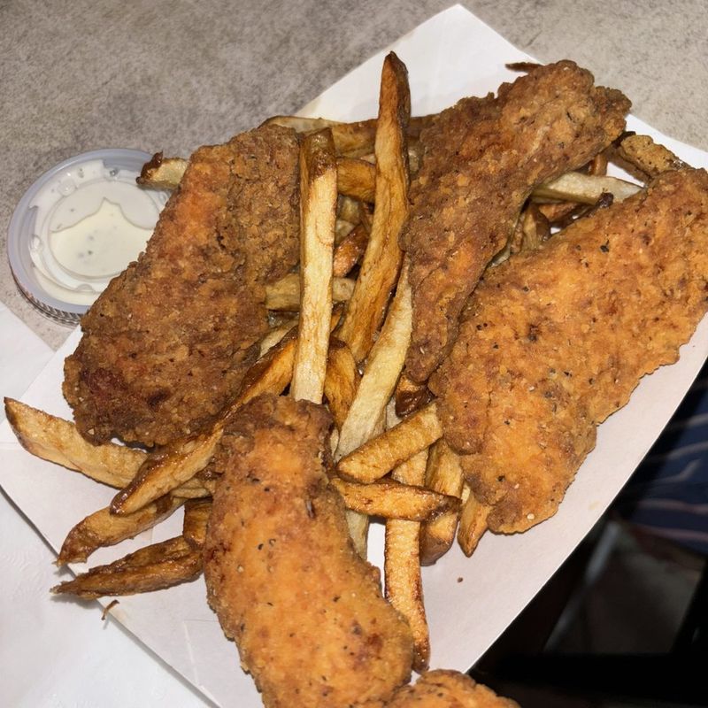 18 South Carolina Fried Fish Spots Locals Swear By For True Lowcountry Flavor - Decor Hint The Bowery – Myrtle Beach