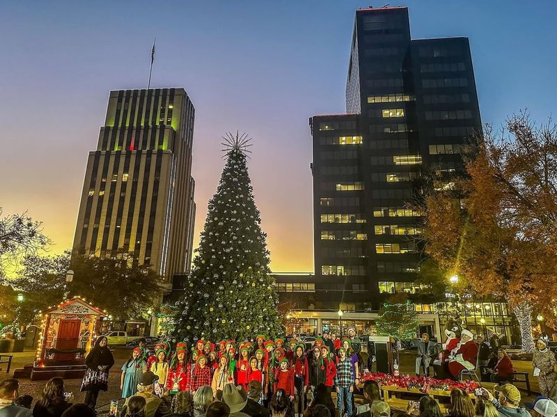 20 Texas Winter Festivals You Can't Miss In 2025 - From Hill Country Lights To Holiday Rodeos - Decor Hint Tyler Christmas In The Square