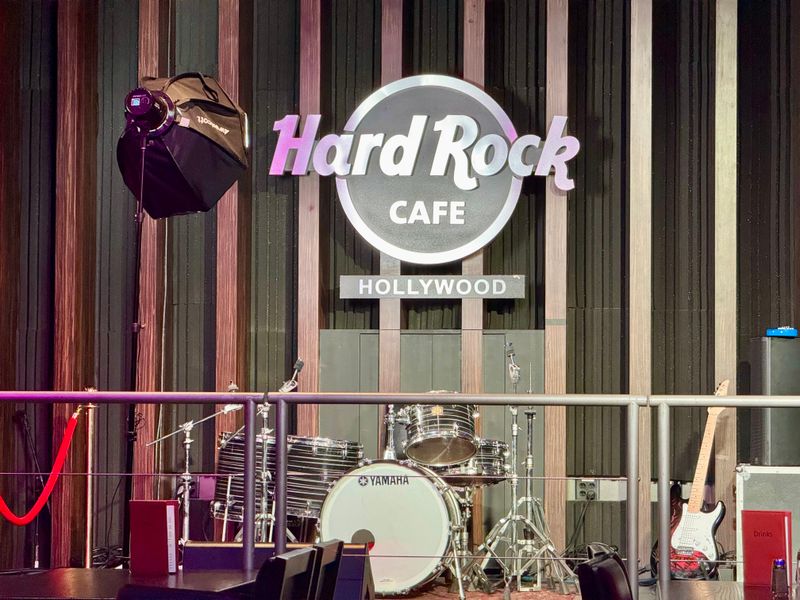 Hard Rock Cafe, Hollywood