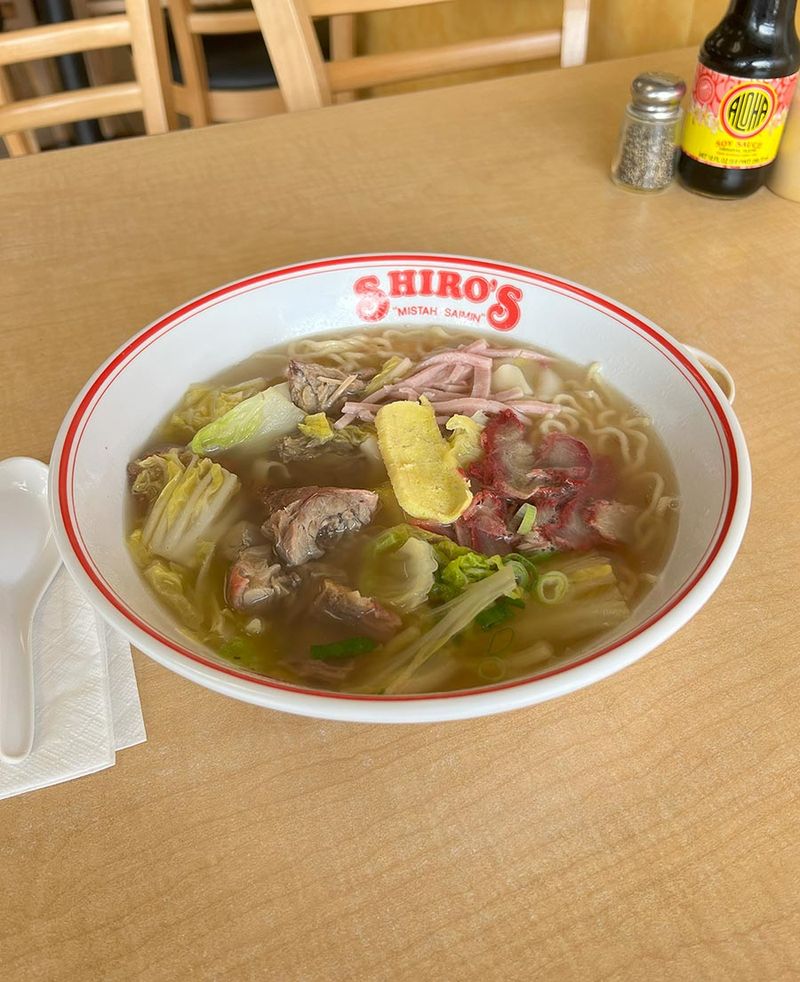 Hawaii Restaurants Serving Dishes You Can't Forget - Decor Hint Saimin At Shiro's Saimin Haven