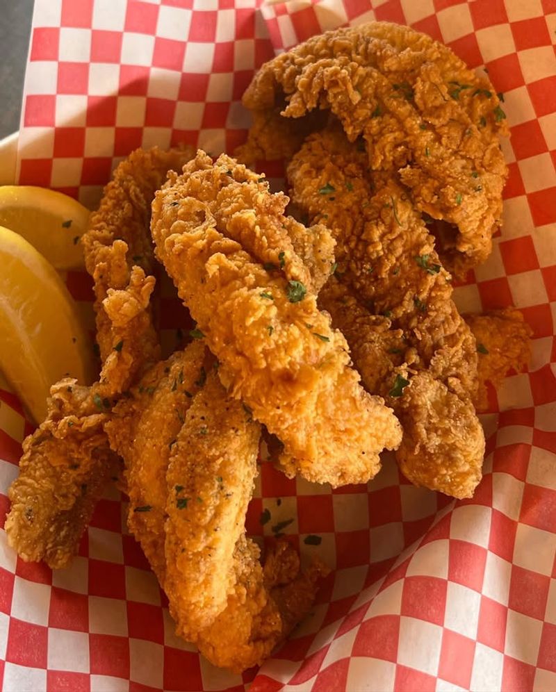 Alaska Eateries Bringing Southern Catfish To The North - Decor Hint Cajun Corner