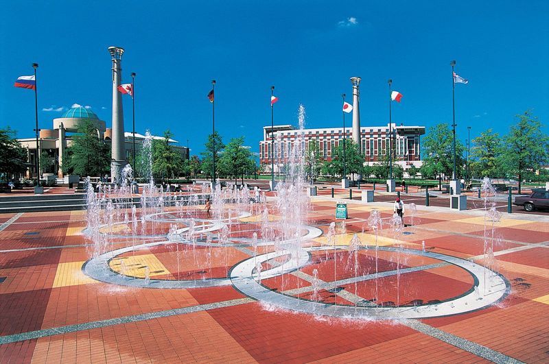 Centennial Olympic Park Fountain Crowds