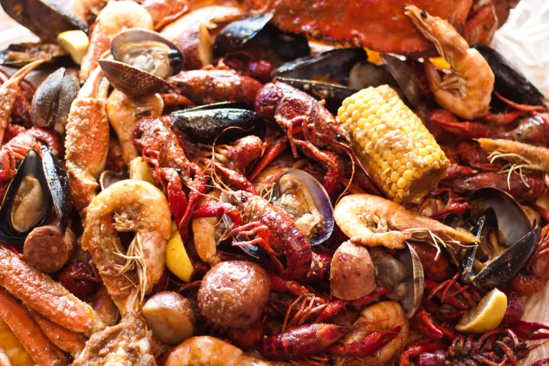 16 Utah Fish Fries Worth Visiting For That Golden, Down-Home Crunch - Decor Hint Bucket O' Crawfish