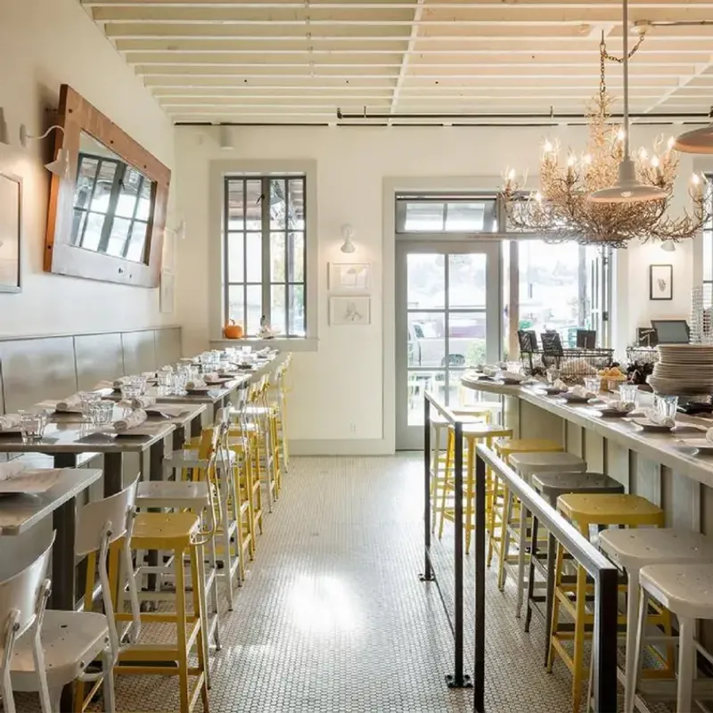 11 Washington Restaurants Locals Don't Want Tourists To Find - Decor Hint The Walrus and the Carpenter