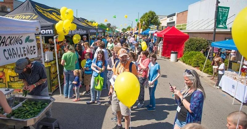 North Carolina Autumn Festivals Where The Food Steals The Spotlight - Decor Hint North Carolina Pickle Festival