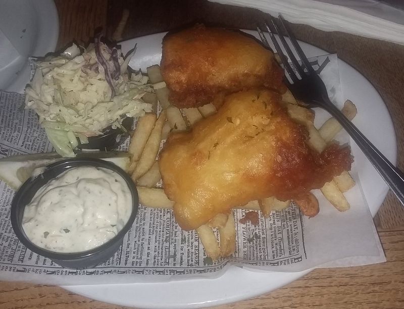 Oregon's Coziest Tavern Fish Fries You'll Want to Try This Season - Decor Hint Portway Tavern's Astoria Classic