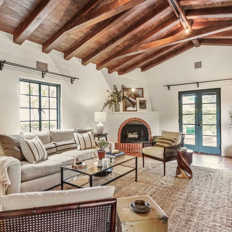 12 California Home Styles Likely To Drop In Price - Decor Hint Spanish Colonial Overhauls